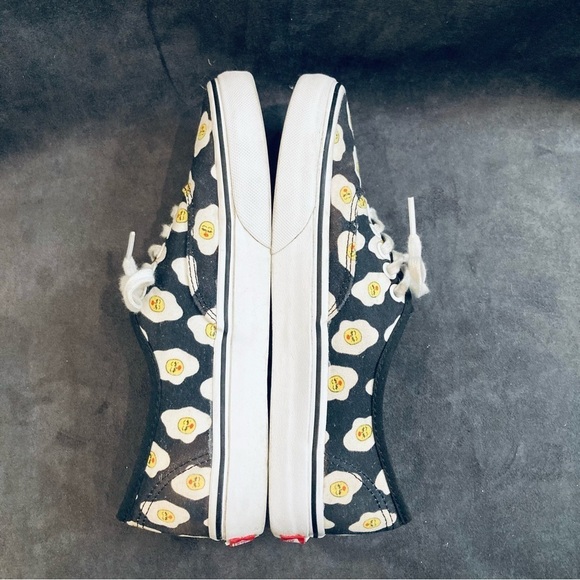 VANS & KENDRA DANDY Sz 8 Smiley  Egg Design Low Top Lace Up Skater Sneakers - Picture 11 of 12